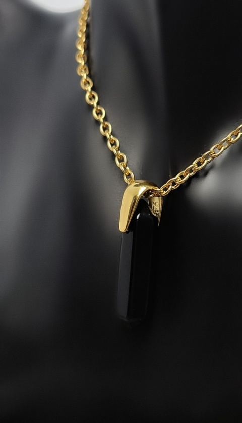 Amulet z Czarnego Onyksy na łańcuszku
