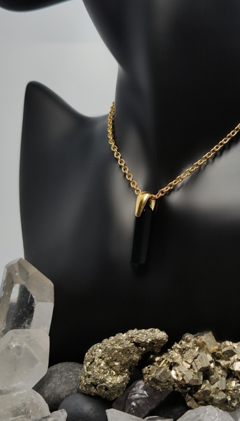 Amulet z Czarnego Onyksy na łańcuszku